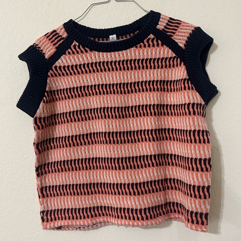 Lululemon Devi Peach Navy Layering Sweater Vest Women's Size 4 Business Knit